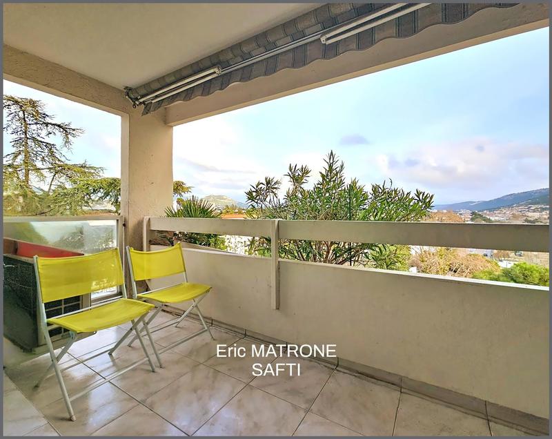 Appartement - 81 m² - 4 pièces