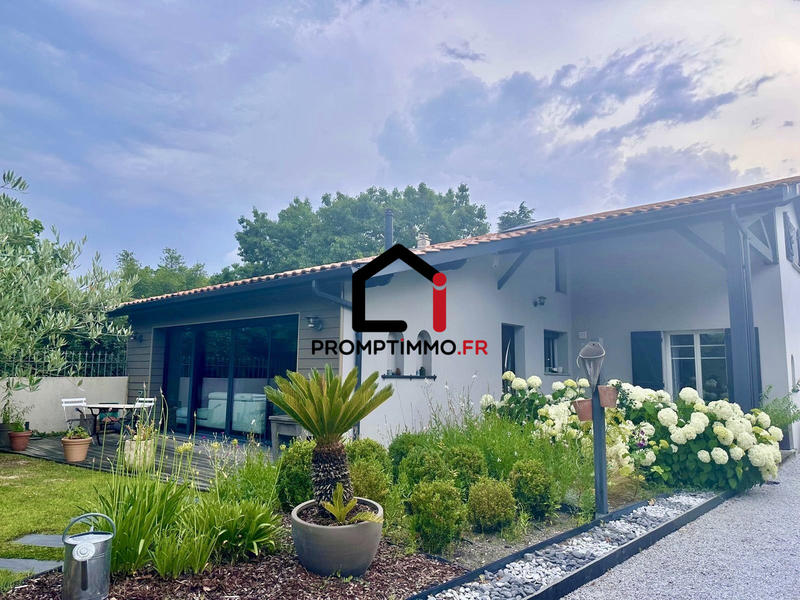 Maison ancienne - 195 m² - 8 pièces