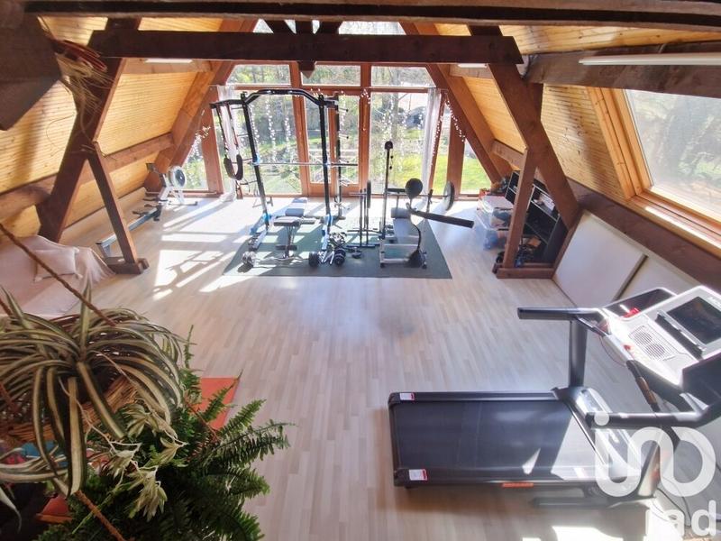 Maison - 251 m² - 10 pièces