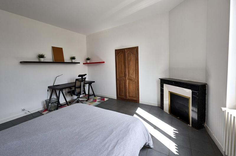 Appartement - 92 m² - 6 pièces