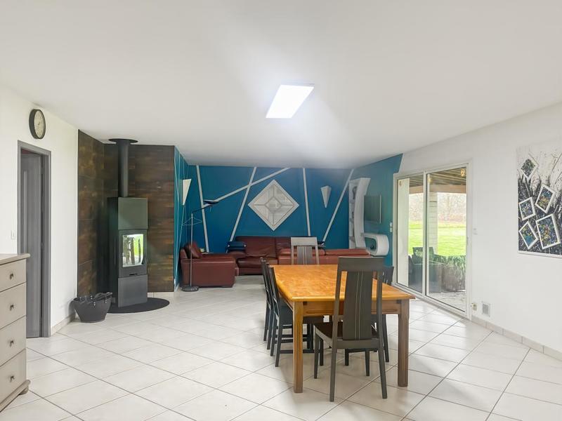 Maison - 147 m² - 5 pièces