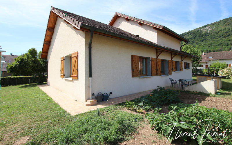 Maison - 140 m² - 6 pièces