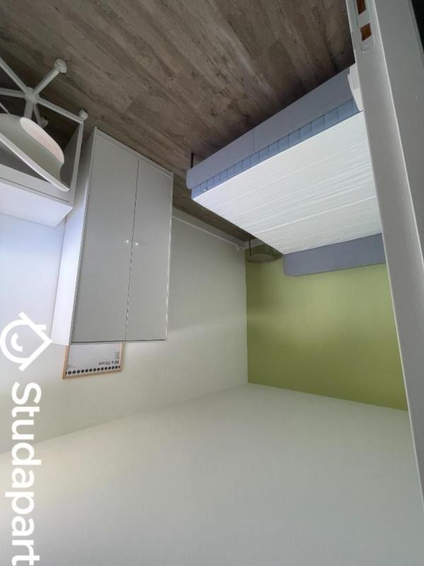 Chambre - 11 m² - 1 pièce