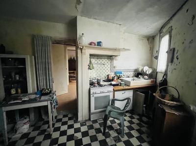 Maison - 99 m² - 6 pièces