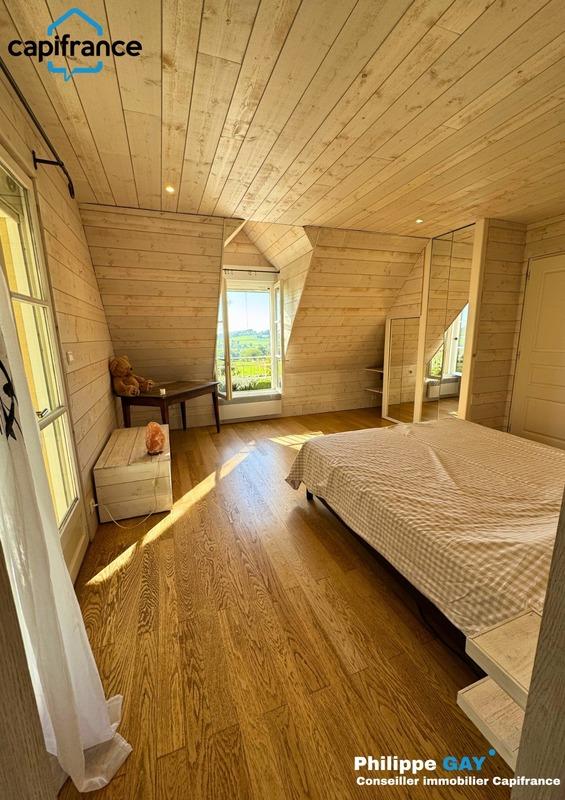 Maison - 156 m² - 6 pièces