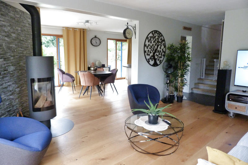 Maison - 163 m² - 7 pièces