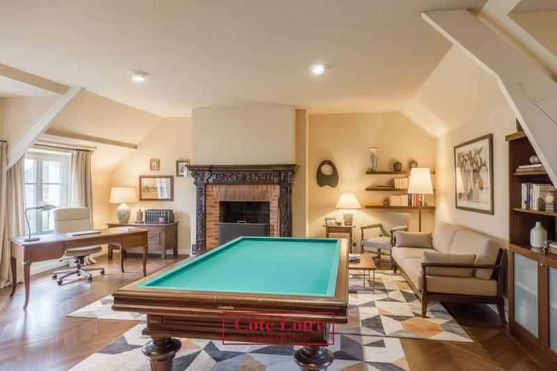 Maison - 274 m² - 7 pièces