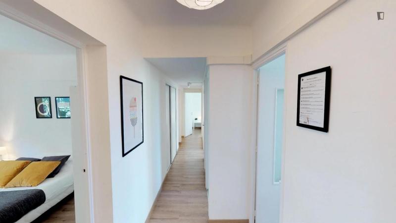 Chambre - 10 m² - 5 pièces