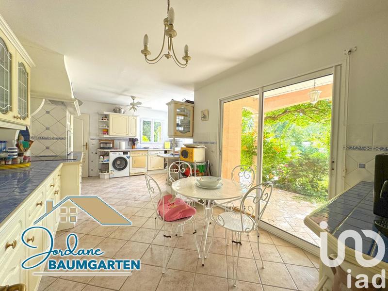 Maison - 166 m² - 7 pièces