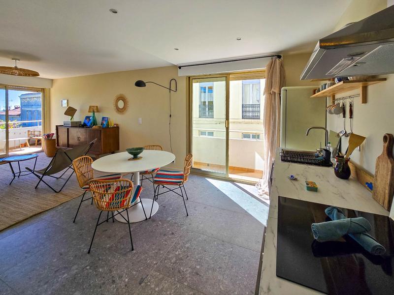 Appartement - 110 m² - 4 pièces