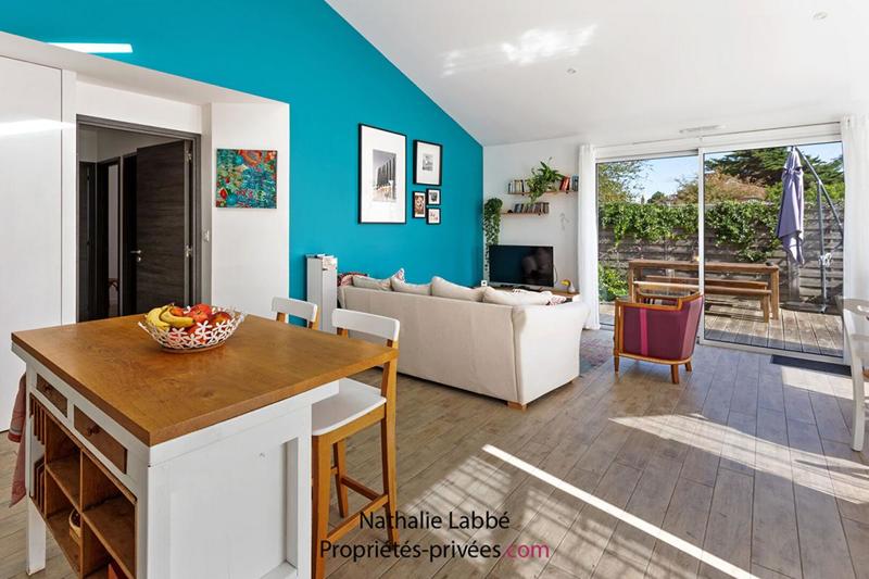 Maison - 210 m² - 9 pièces