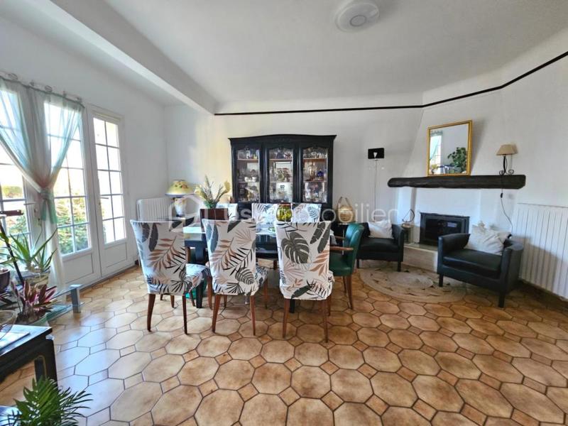 Pavillon - 130 m² - 5 pièces