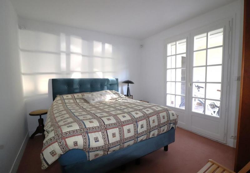 Maison - 220 m² - 8 pièces