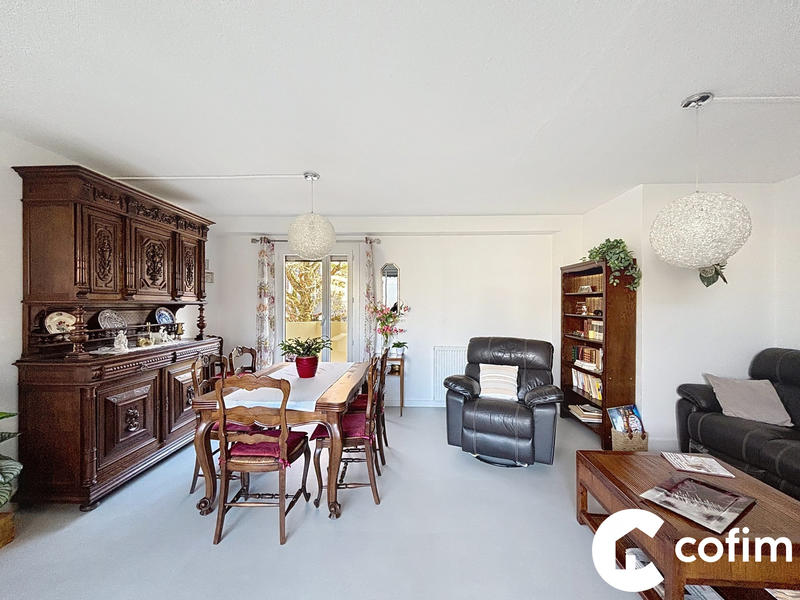 Appartement - 88 m² - 4 pièces