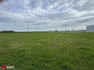 Terrain industriel - 1 823 m²