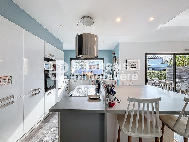 Maison - 173 m² - 7 pièces