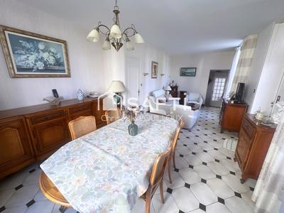 Maison - 120 m² - 7 pièces