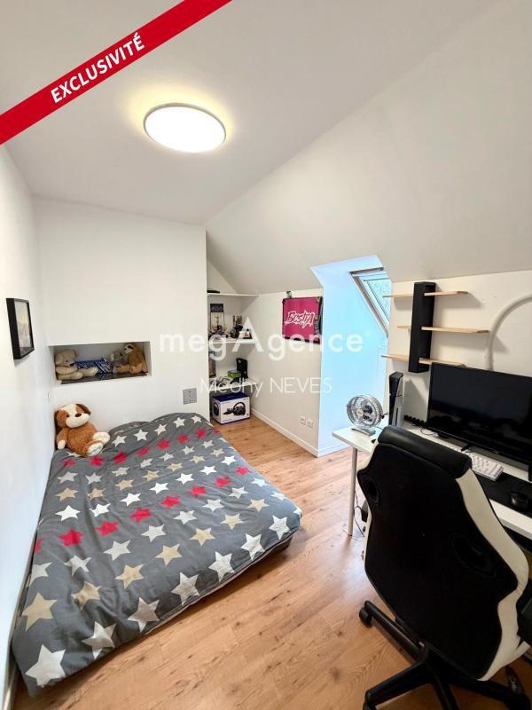 Maison - 166 m² - 8 pièces