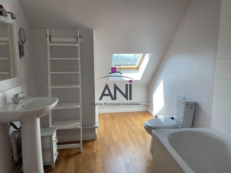 Maison - 102 m² - 4 pièces