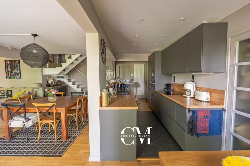 Appartement - 98 m² - 4 pièces