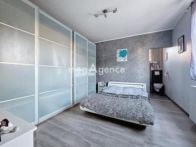 Maison - 84 m² - 4 pièces