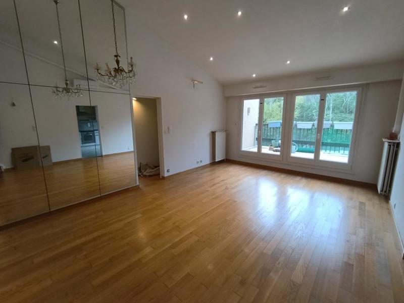 Appartement - 101 m² - 5 pièces