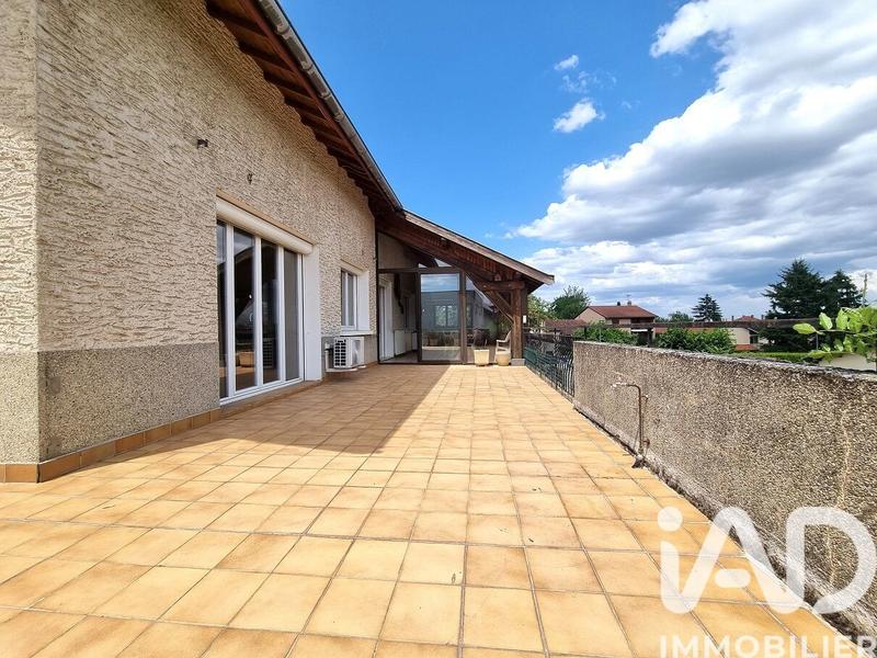 Maison - 200 m² - 10 pièces