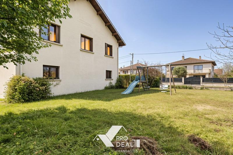 Maison - 138 m² - 6 pièces