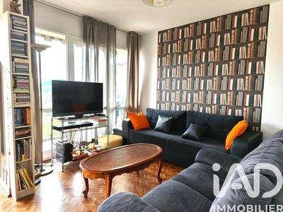 Appartement - 125 m² - 6 pièces