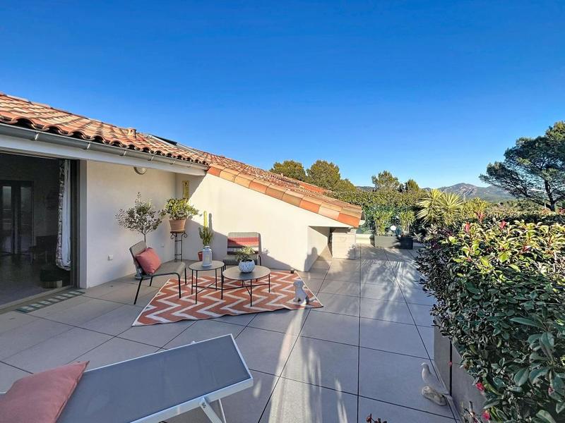 Appartement - 107 m² - 3 pièces