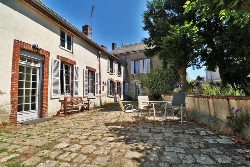 Maison de maîtres - 314 m² - 12 pièces