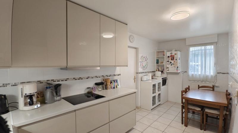 Maison - 92 m² - 4 pièces