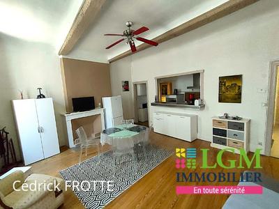 Appartement - 300 m² - 8 pièces