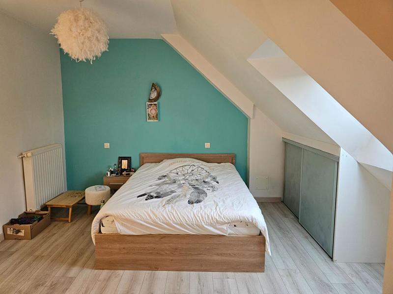 Maison - 202 m² - 9 pièces