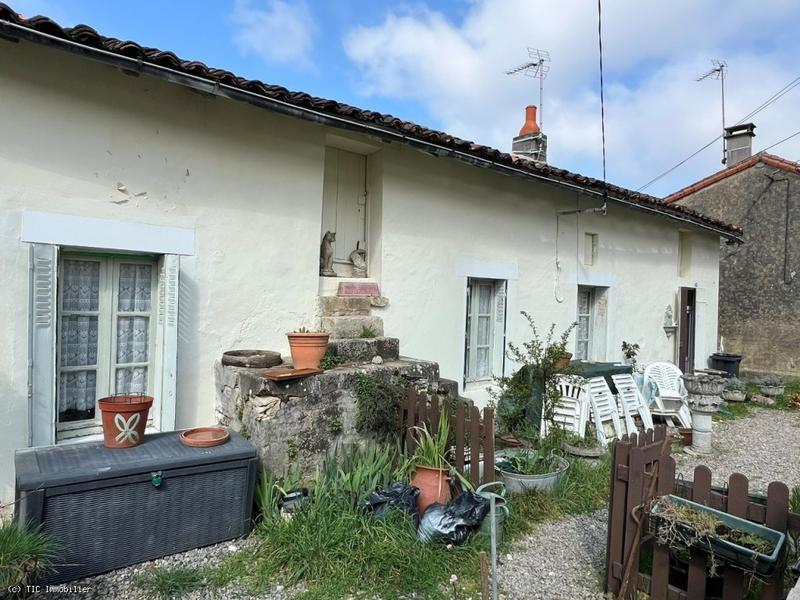 Maison en pierre - 56 m² - 2 pièces