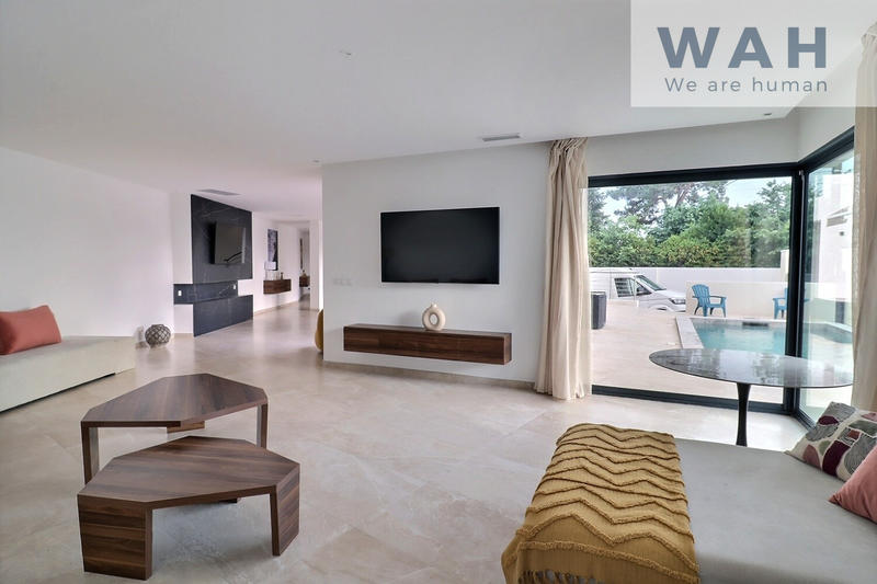 Villa - 220 m² - 5 pièces