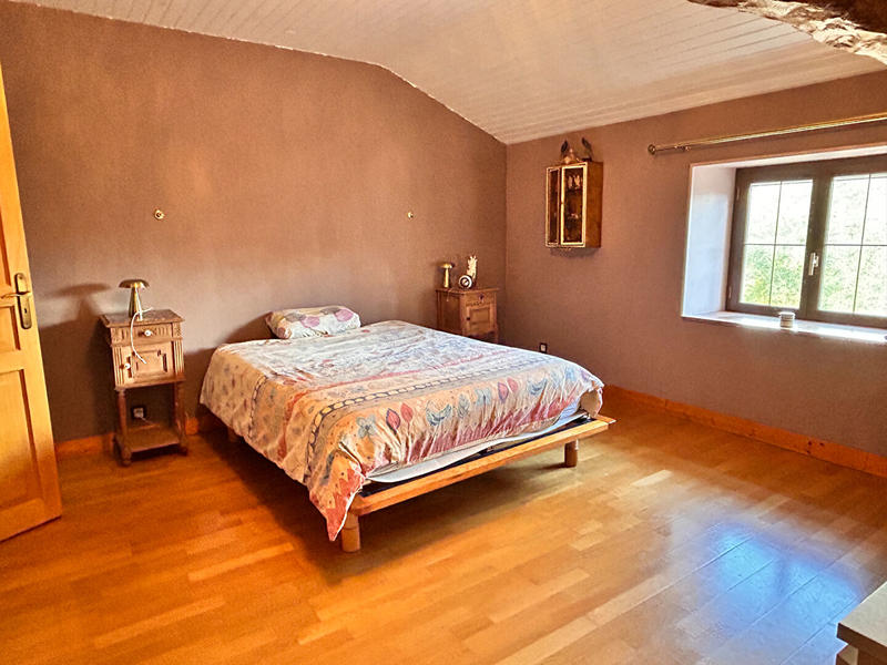 Longère - 256 m² - 8 pièces