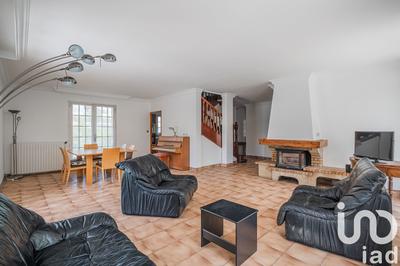 Maison - 205 m² - 5 pièces