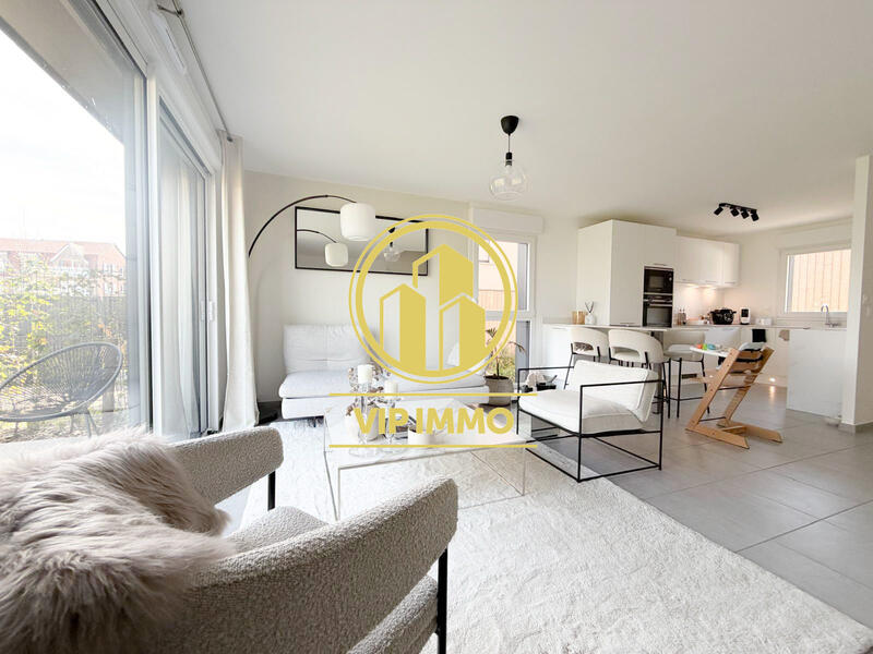 Maison - 85 m² - 5 pièces