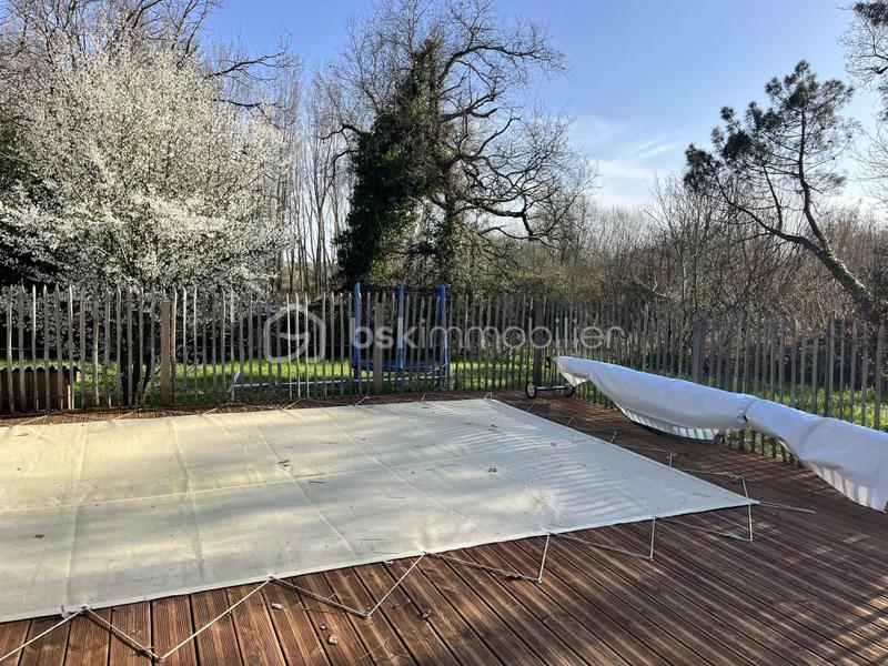 Maison traditionnelle - 158 m² - 6 pièces