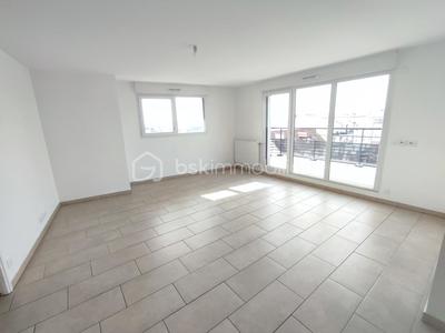 Appartement - 83 m² - 4 pièces
