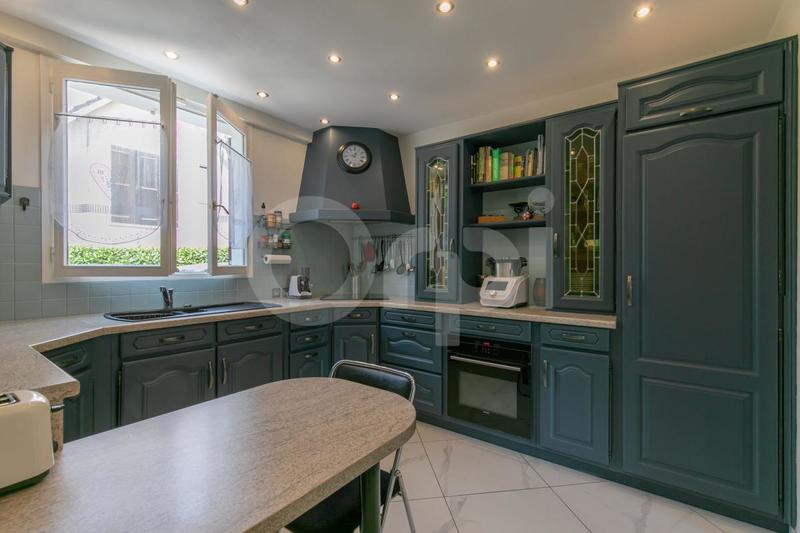 Maison - 152 m² - 7 pièces