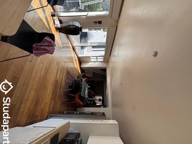 Chambre - 14 m² - 1 pièce