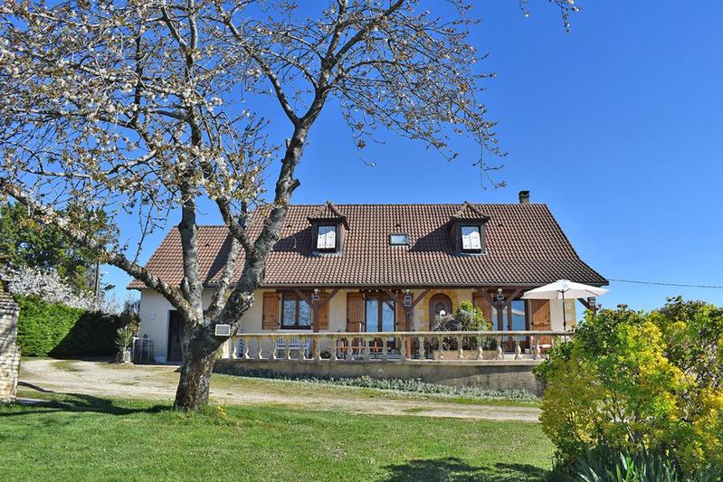 Maison - 149 m² - 6 pièces