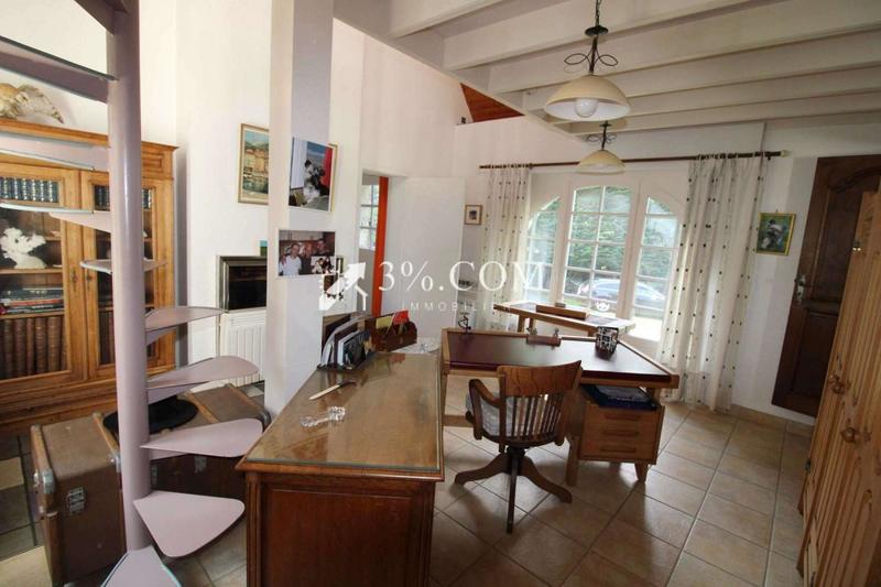 Demeure - 150 m² - 8 pièces