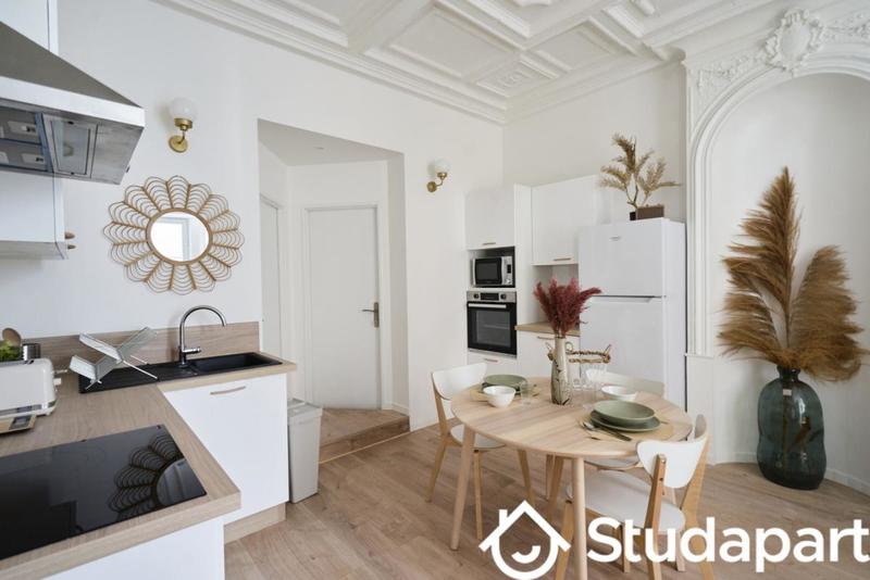 Chambre - 11 m² - 1 pièce