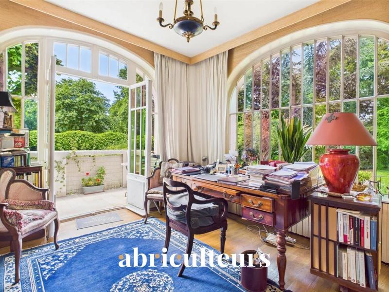 Appartement ancien - 165 m² - 6 pièces