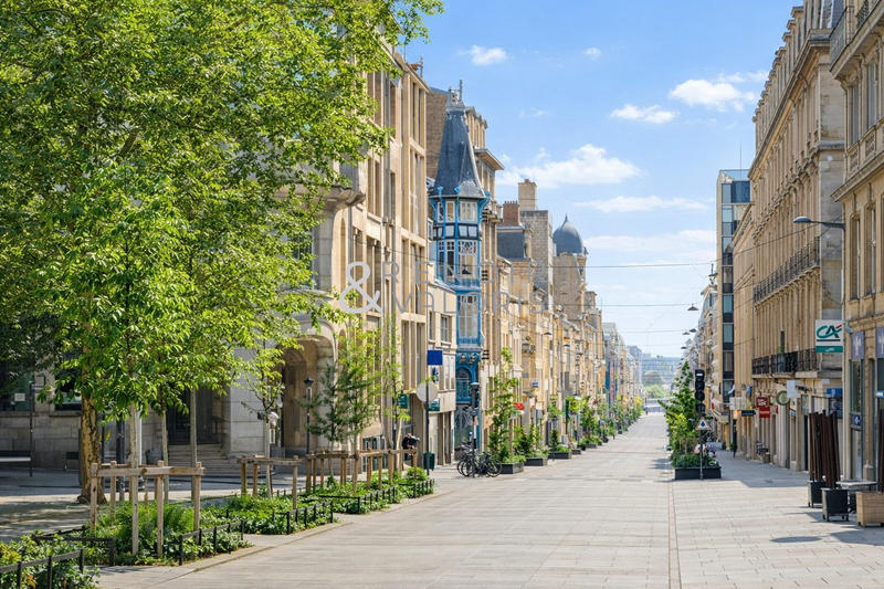 Fonds de commerce - 215 m²