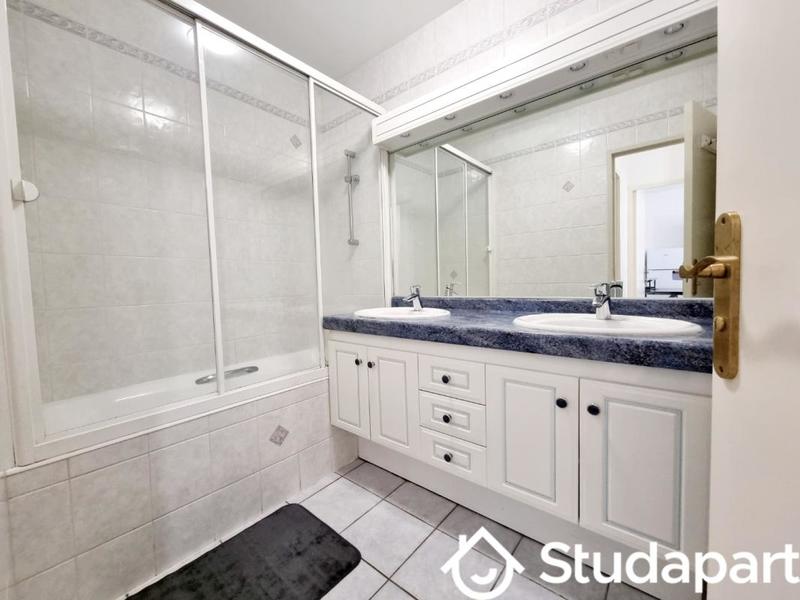 Chambre - 9 m² - 1 pièce