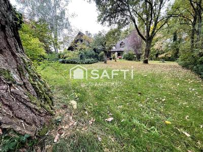 Maison - 266 m² - 7 pièces